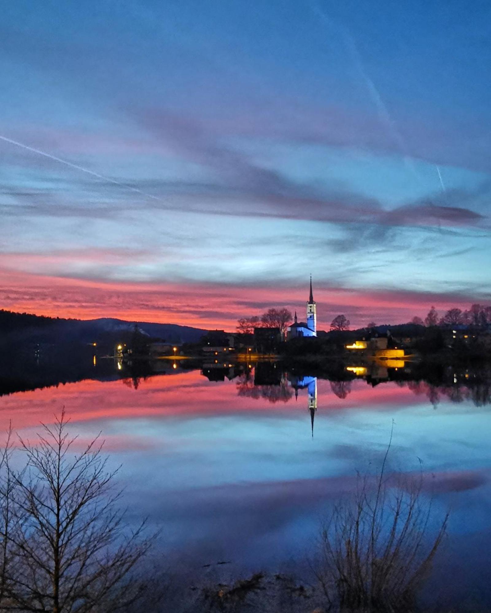 Apartman S Terasou A Vyhledem Na Jezero Lipno Kovarov  Buitenkant foto