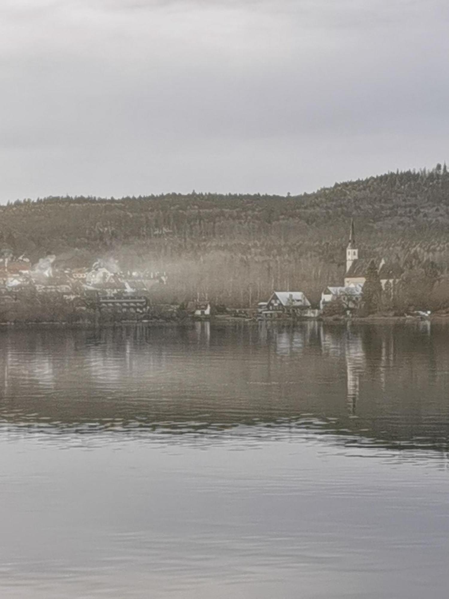 Apartman S Terasou A Vyhledem Na Jezero Lipno Kovarov  Buitenkant foto